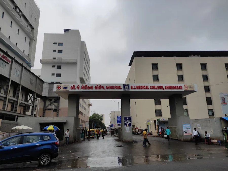 B J Medical College, Ahmedabad - College Image