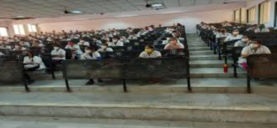 CU Shah Medical College, Surendra Nagar - College Image