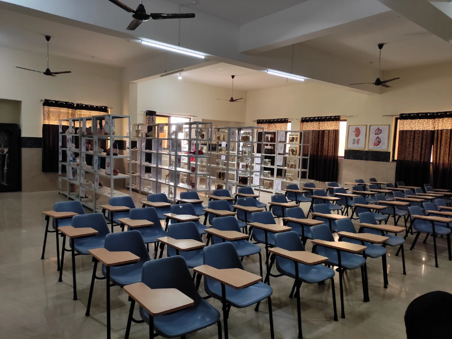 Shri Balaji Institute of Medical Science, Mawa Raipur - College Image