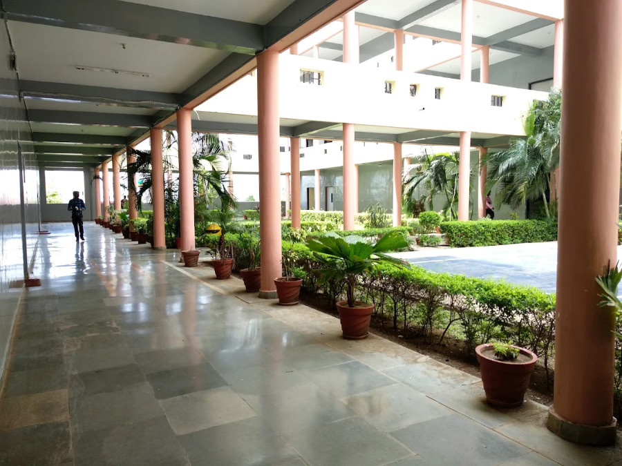 Shri Rawatpura Sarkar Institute of Medical Sciences and Research, Raipur - College Image