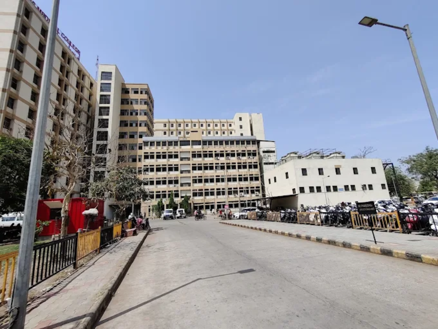 GMERS Medical College, Ahmedabad - College Image