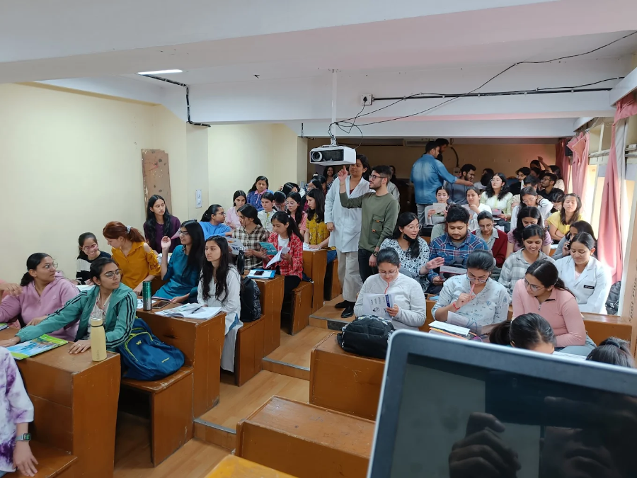 Indira Gandhi Medical College, Shimla - College Image