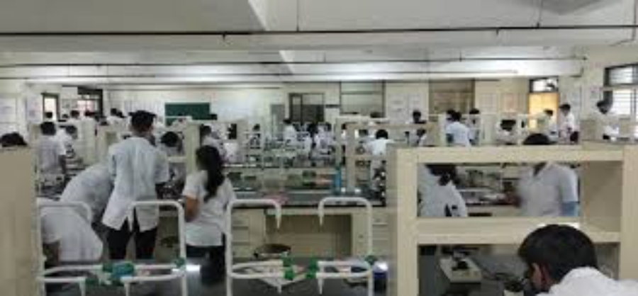 GMERS Medical College, Hadiyol - College Image