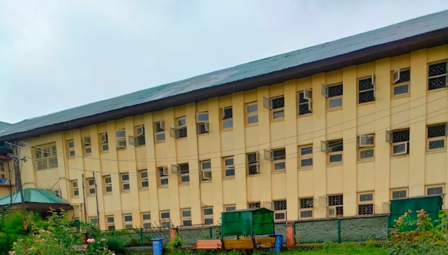 Government Medical College, Srinagar - College Image