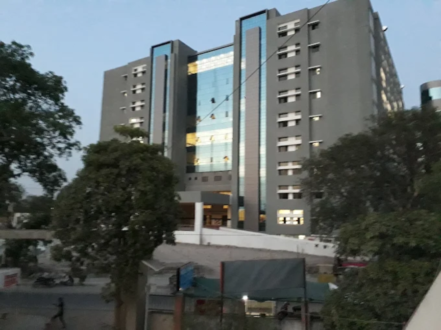 GMERS Medical College, Junagadh - College Image