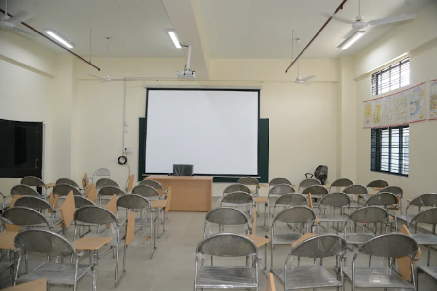 GMERS Medical College, Junagadh - College Image