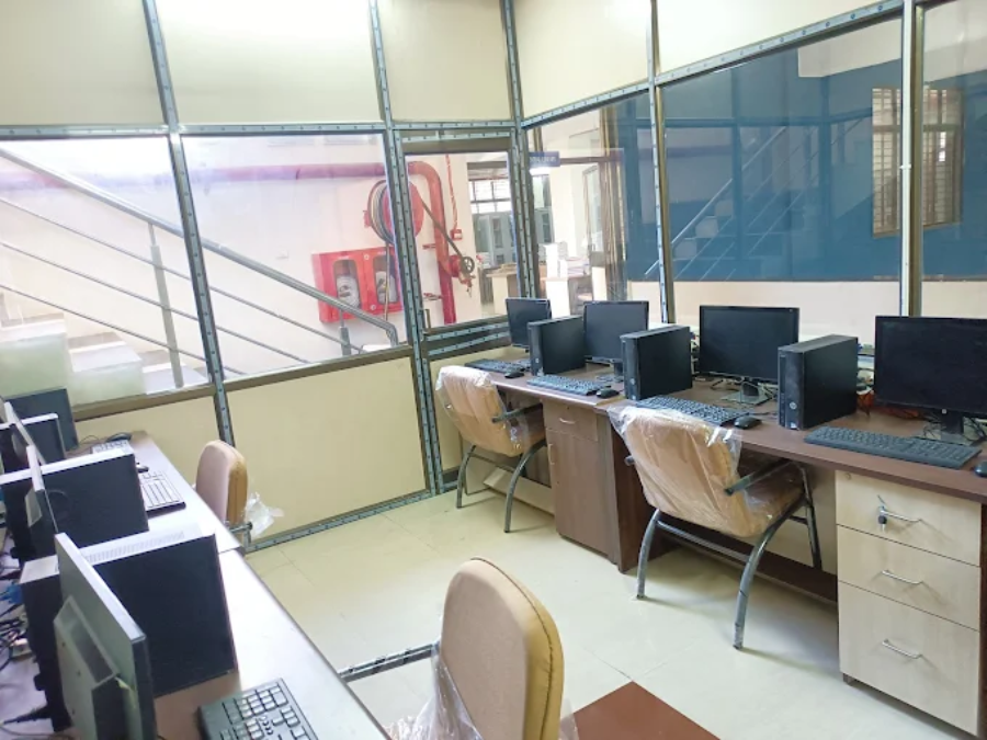 GMERS Medical College, Porbandar - College Image