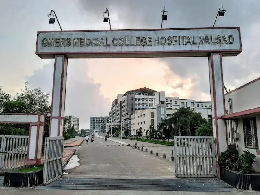 GMERS Medical College, Valsad - College Image