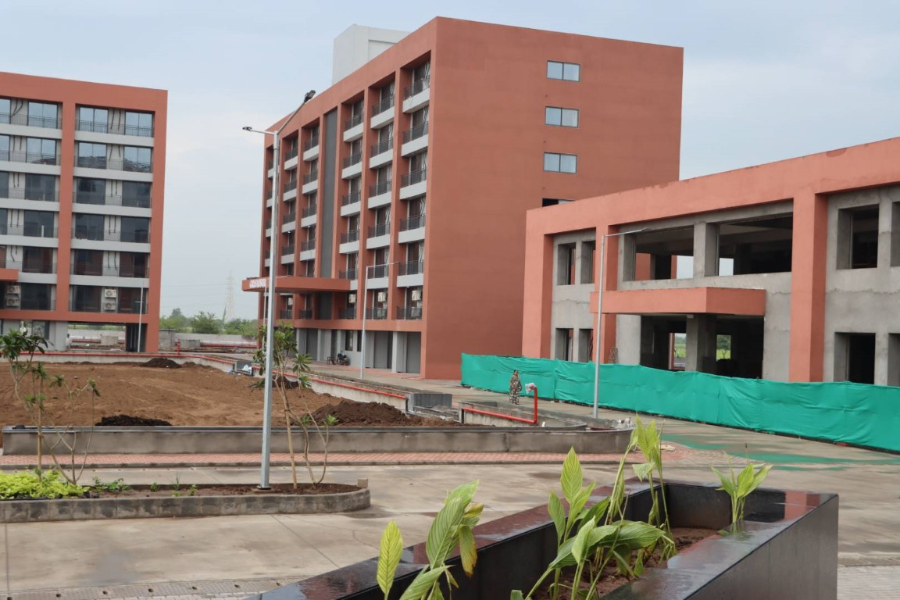 Kiran Medical College, Surat - College Image