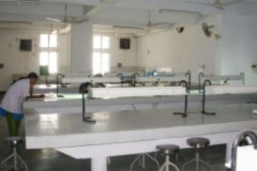 Pandit Deendayal Upadhyay Medical College, Rajkot - College Image