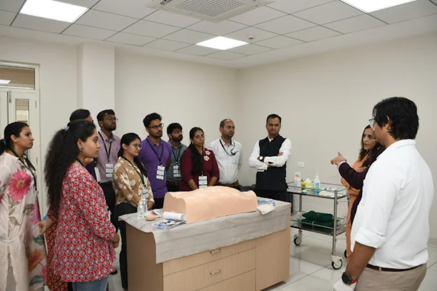 Pramukhswami Medical College, Karmsad - College Image