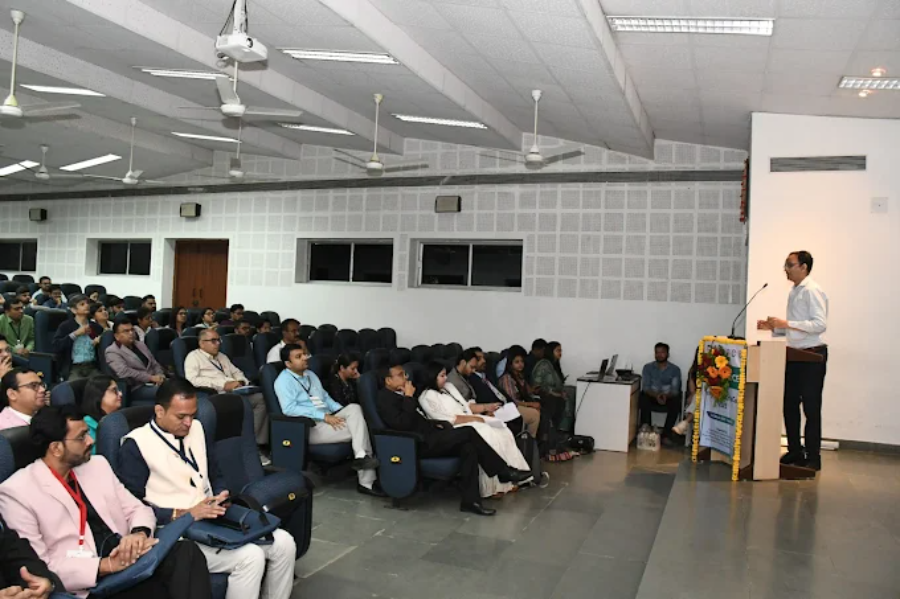 Pramukhswami Medical College, Karmsad - College Image