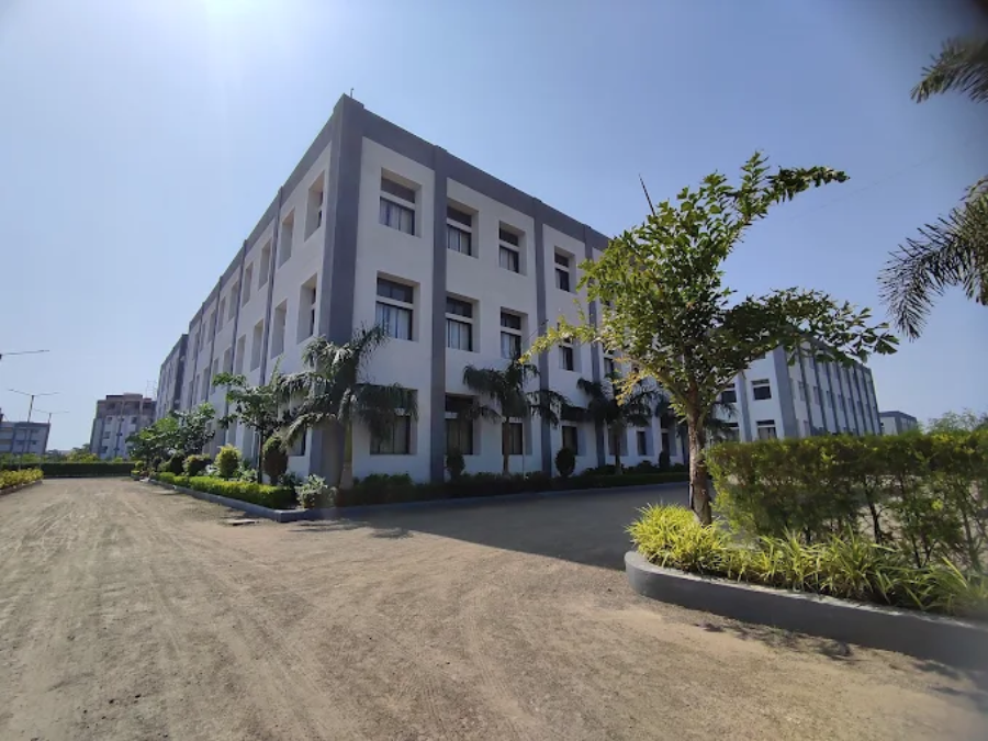 Shantabaa Medical College, Amreli - College Image