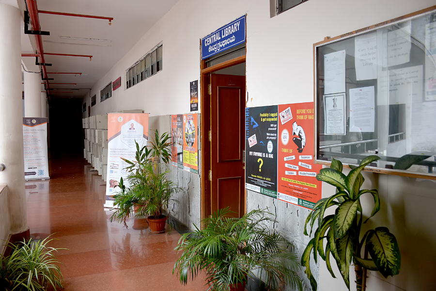 Gulbarga Institute of Medical Sciences, Gulbarga - College Image