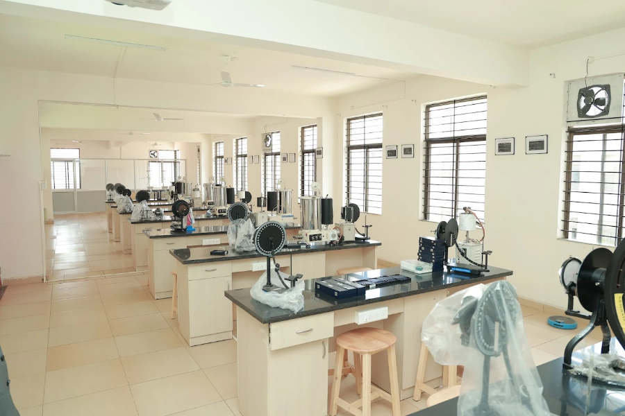 Jagadguru Gangadhar Mahaswamigalu Moorusavirmath Medical College, Hubballi - College Image