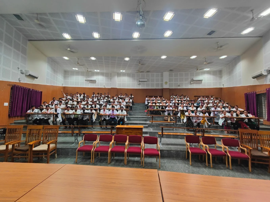 Karwar Institute of Medical Sciences, Karwar - College Image