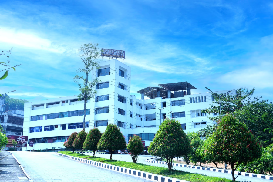 Al-Azhar Medical College and Super Speciality Hospital, Thodupuzha - College Image