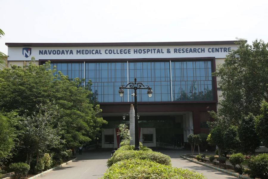 Navodaya Medical College, Raichur - College Image