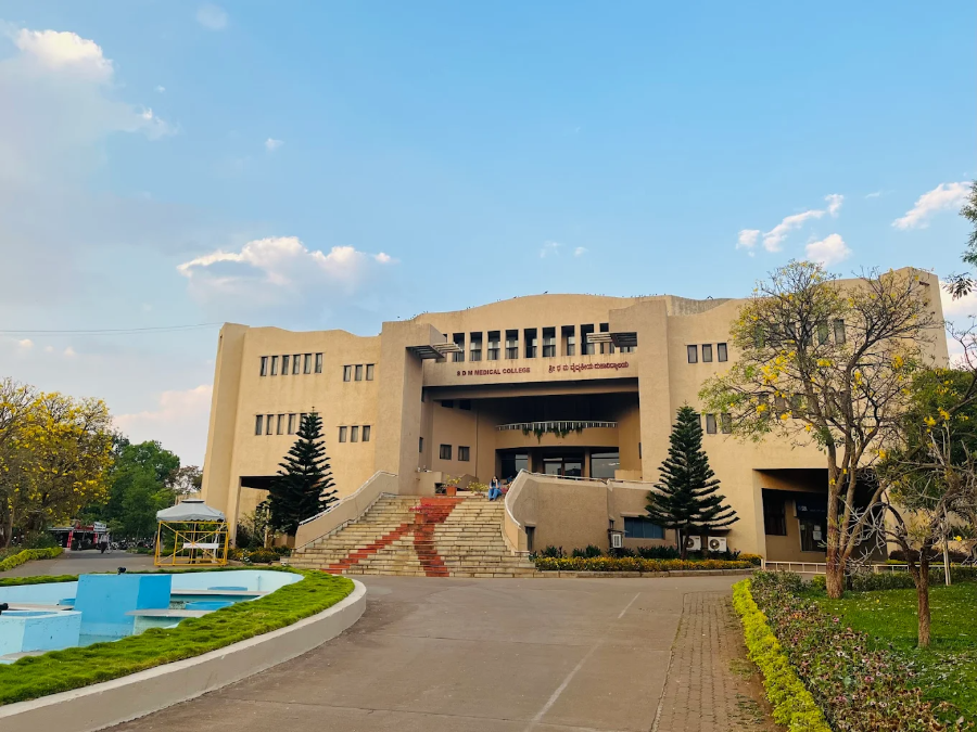 SDM College of Medical Sciences & Hospital, Sattur - College Image