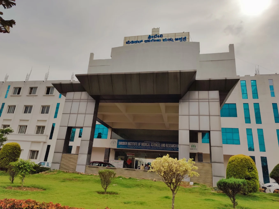 Shridevi Institute of Medical Sciences & Research Hospital, Tumkur - College Image