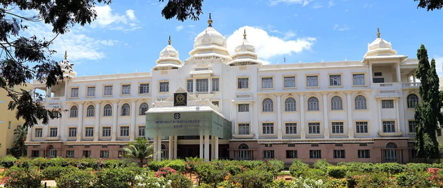 Sri Devaraj URS Medical College, Kolar - College Image