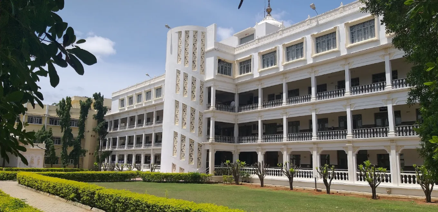 Sri Devaraj URS Medical College, Kolar - College Image