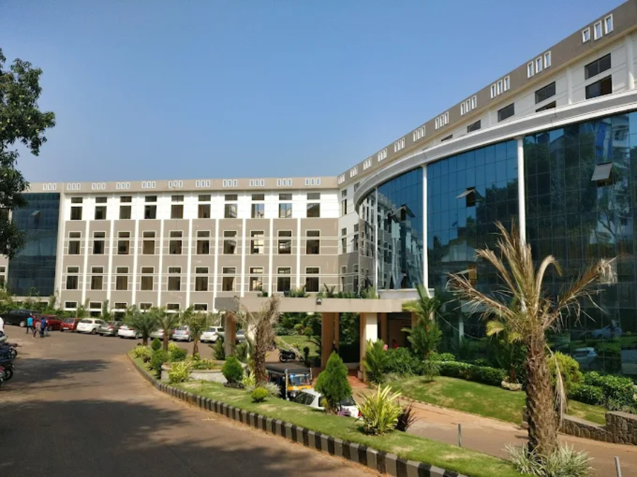 KMCT Medical College, Kozhikode - College Image