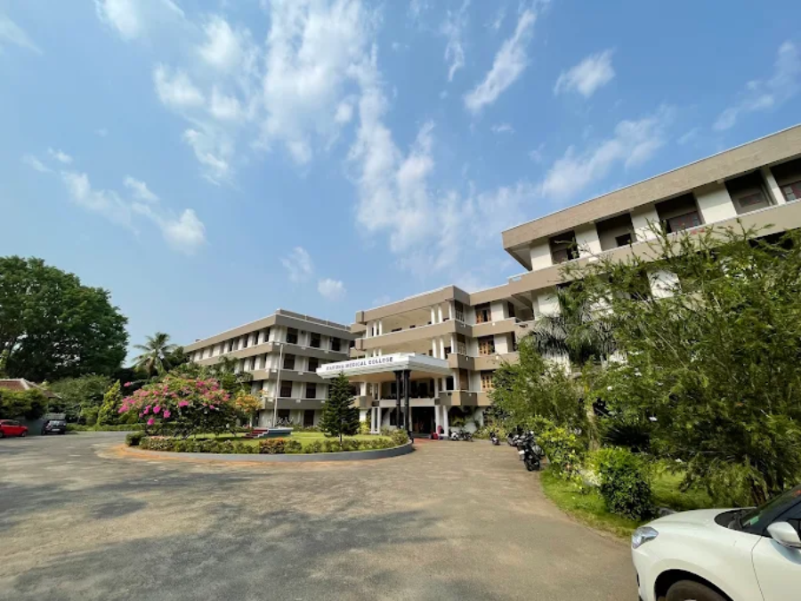 Karuna Medical College, Palakkad - College Image