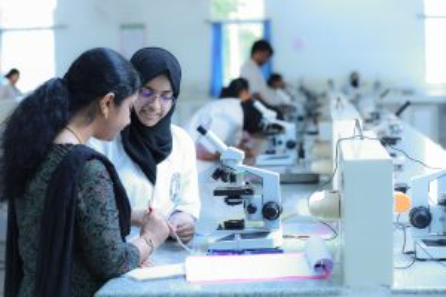 M E S Medical College, Perintalmanna Malappuram - College Image