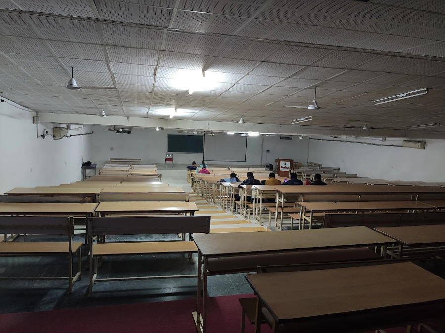 Index Medical College Hospital & Research Centre, Inodre - College Image