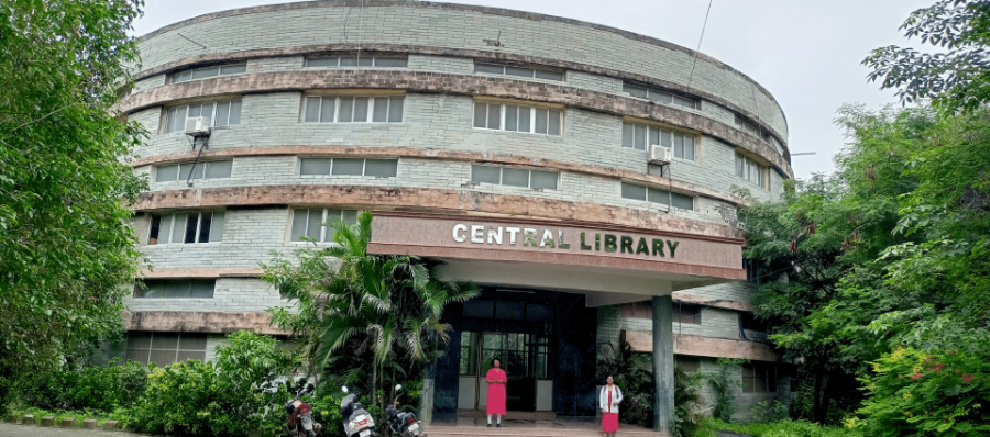 Ruxmaniben Deepchand Gardi Medical College, Ujjain - College Image