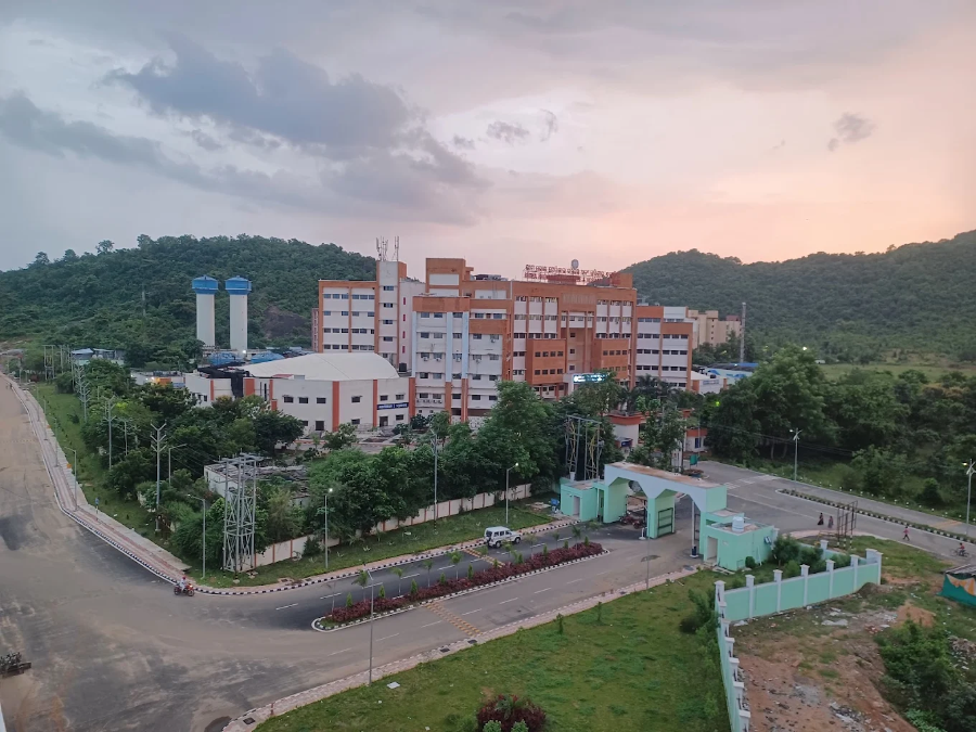 Government Medical College & Hospital (Renamed as Bhima Bhoi Medical College & Hospital), Balangir - College Image