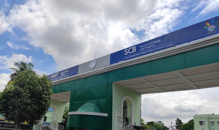 SCB Medical College, Cuttack - College Image