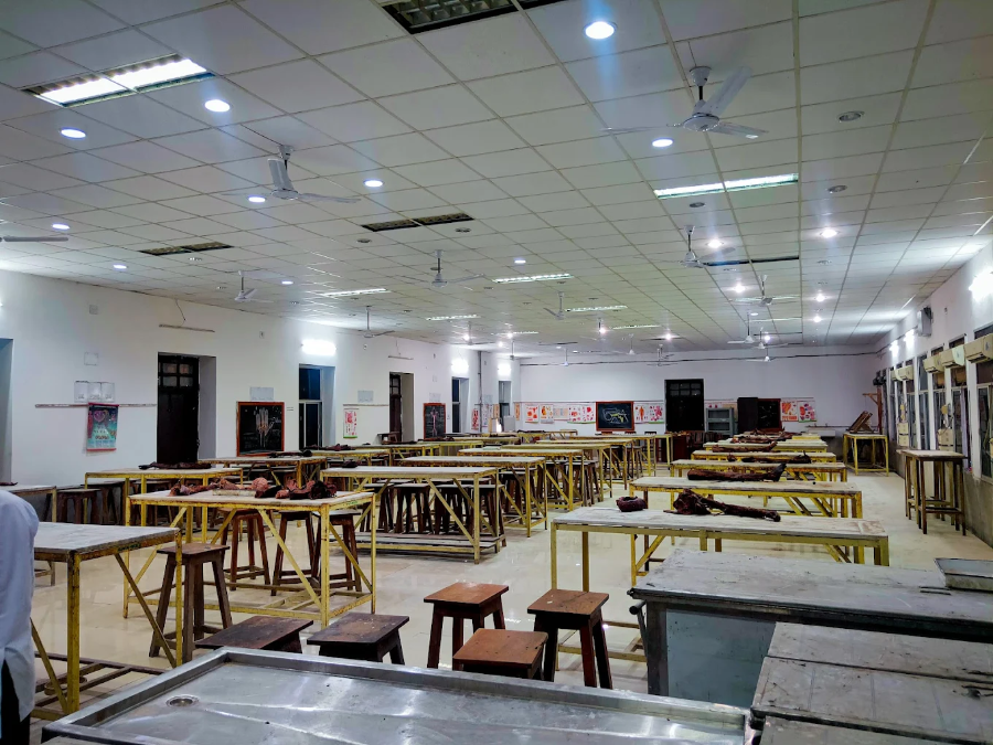 Veer Surendra Sai Institute of Medical Sciences and Research, Burla - College Image