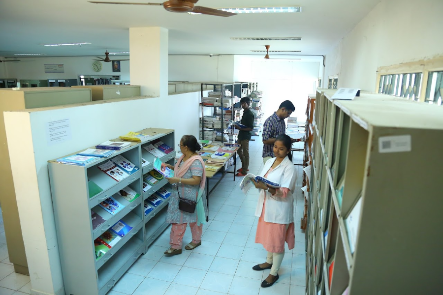 Aarupadai veedu medical college and hospital, Pondicherry - College Image