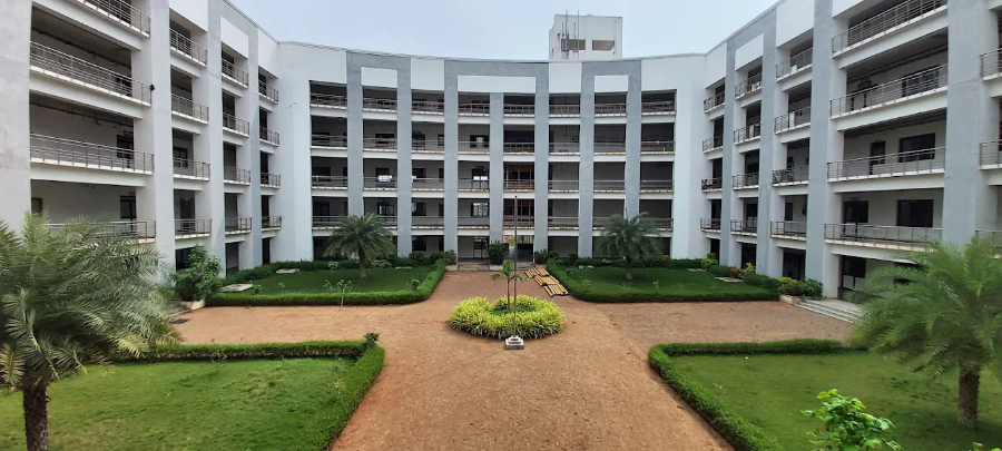 Indira Gandhi Medical College & Research Institute, Kathirkamam - College Image