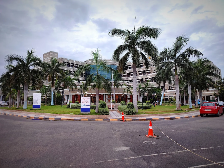 Mahatma Gandhi Medical College and Research Institute, Puducherry - College Image