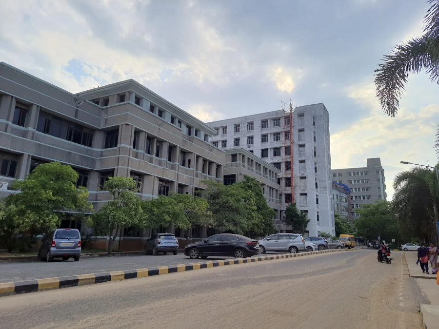 Mahatma Gandhi Medical College and Research Institute, Puducherry - College Image