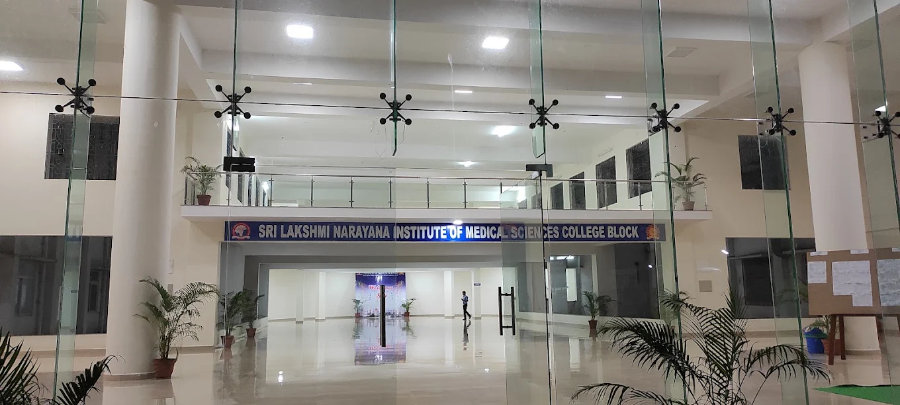 Sree Lakshmi Narayana Institute of Medical Sciences & Hospital, Kudupakkam Post - College Image