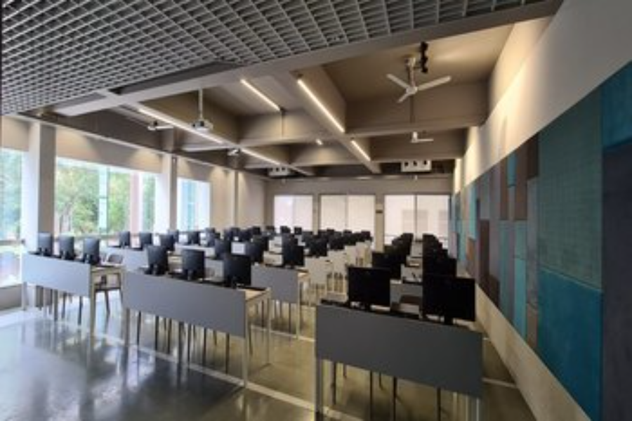 Krishna Institute of Medical Sciences, Karad - College Image