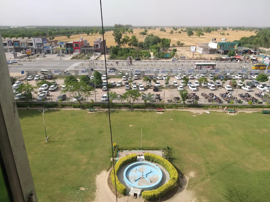 Adesh Institute of Medical Sciences & Research, Bhatinda - College Image