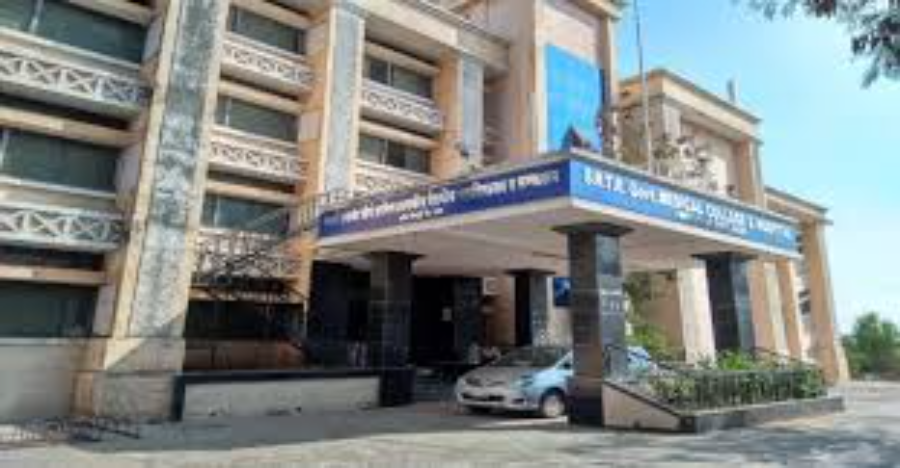 SRTR Medical College, Ambajogai - College Image