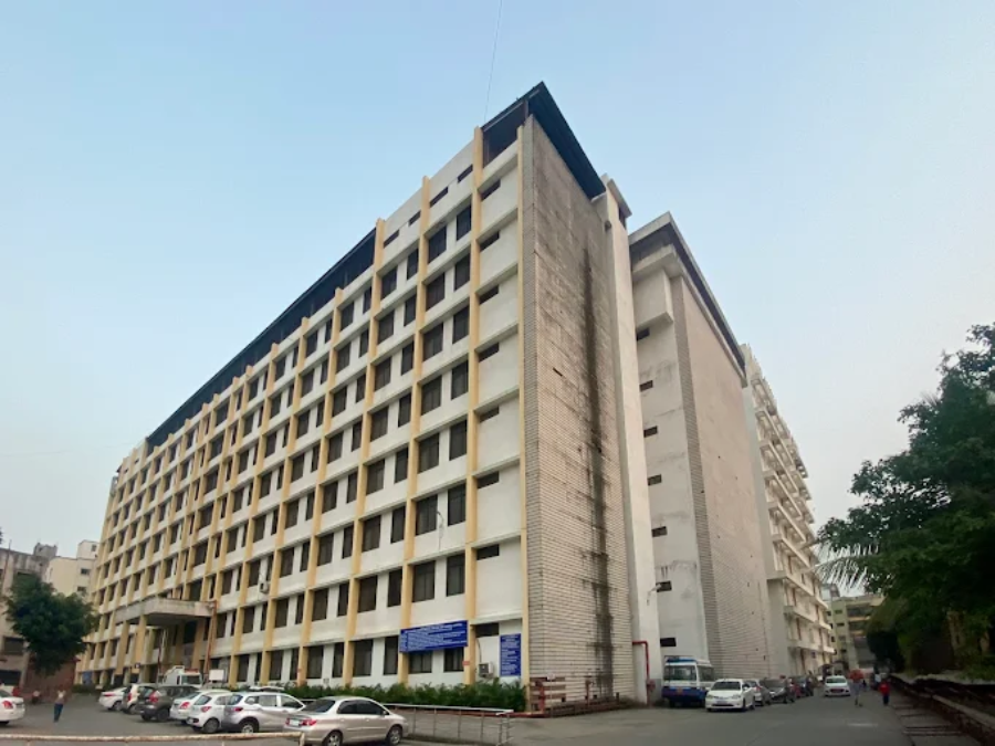 Smt Kashibai Navale Medical College, Pune - College Image