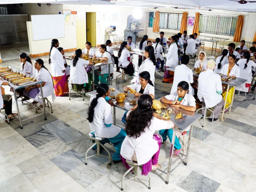 ACS Medical College and Hospital, Chennai - College Image