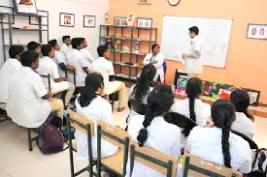 Karpaga Vinayaga Institute of Medical Sciences, Maduranthagam - College Image