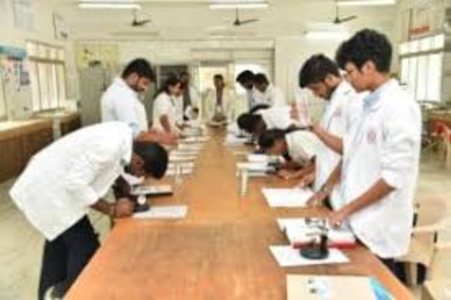 Meenakshi Medical College and Research Institute, Enathur - College Image