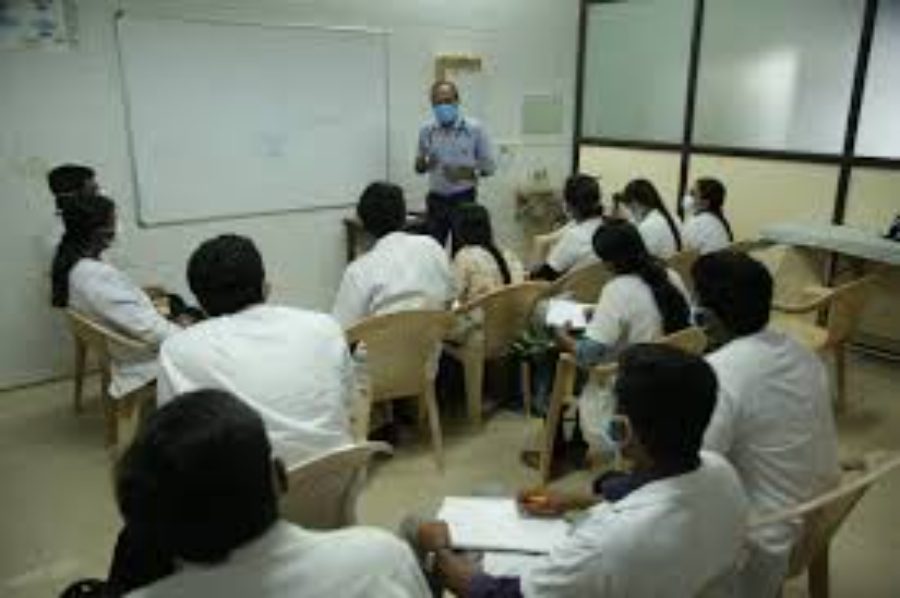 Sri Muthukumaran Medical College, Chennai - College Image