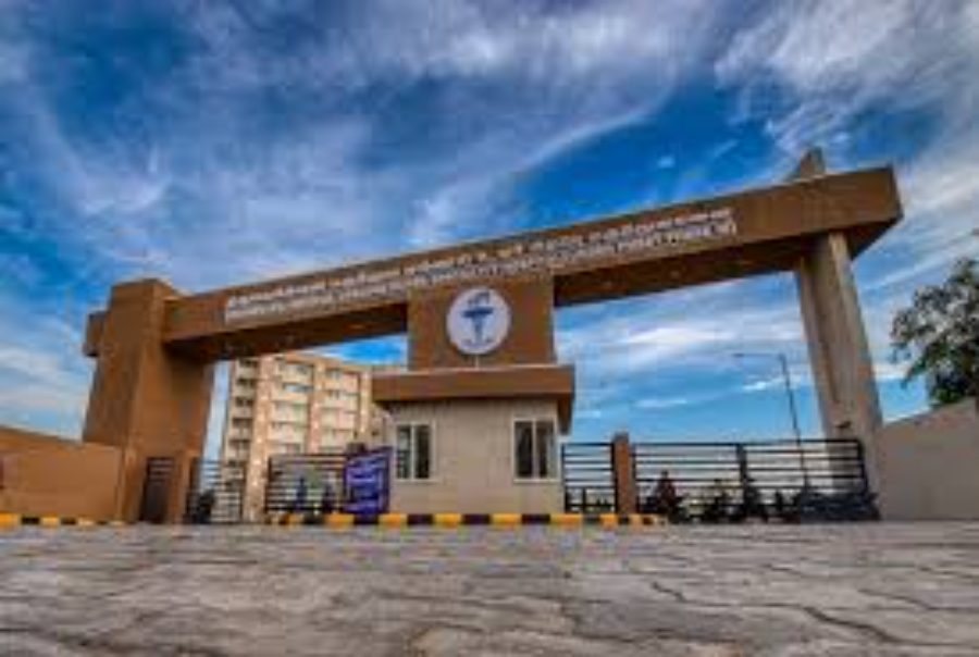 Tirunelveli Medical College, Tirunelveli - College Image
