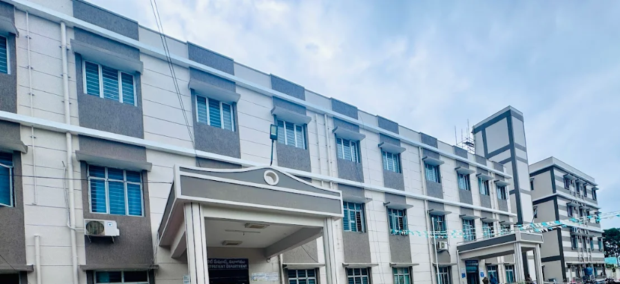 Government Medical College, Kumuram Bheem Asifabad - College Image