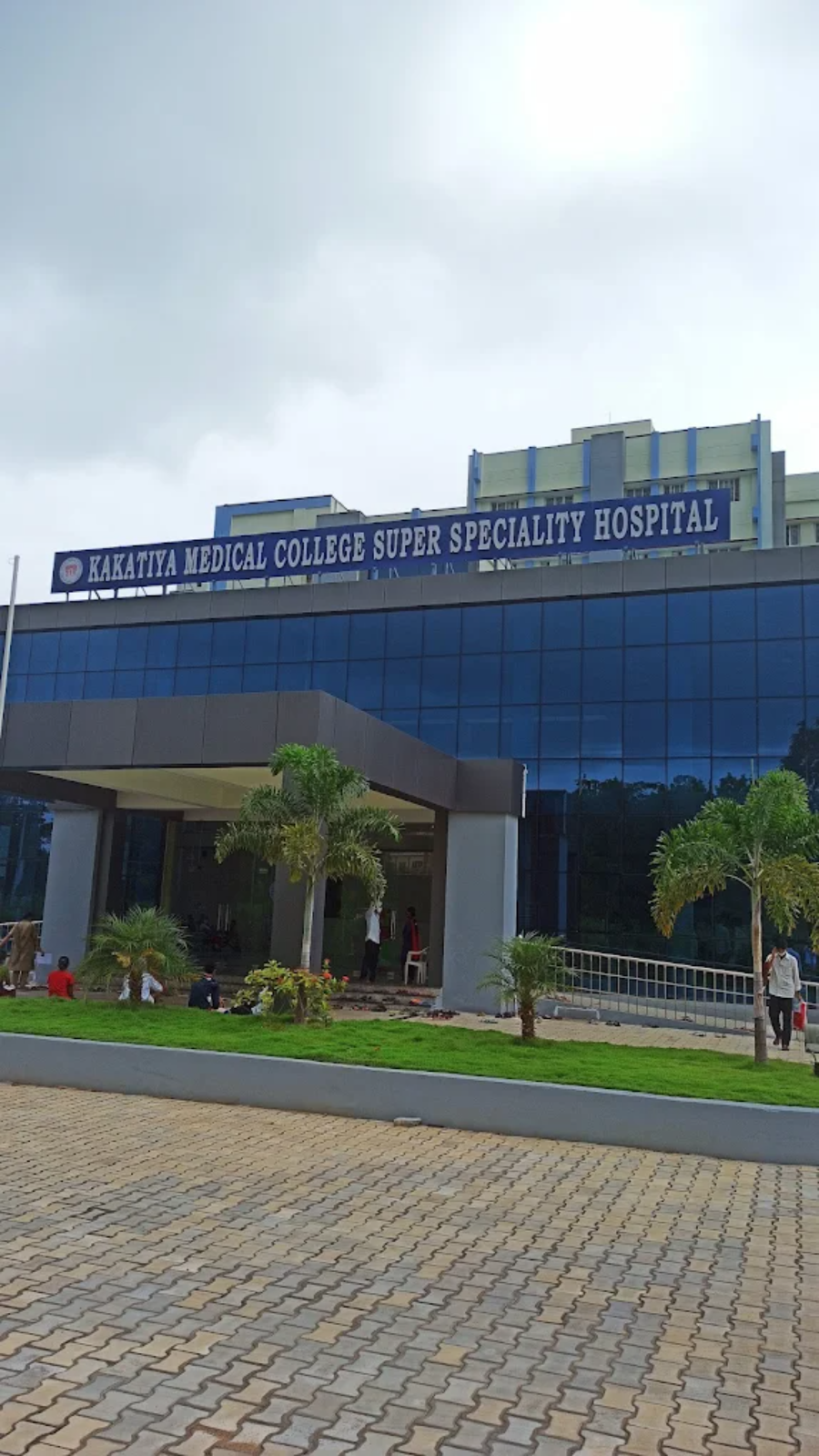 Kakatiya Medical College, Warangal - College Image